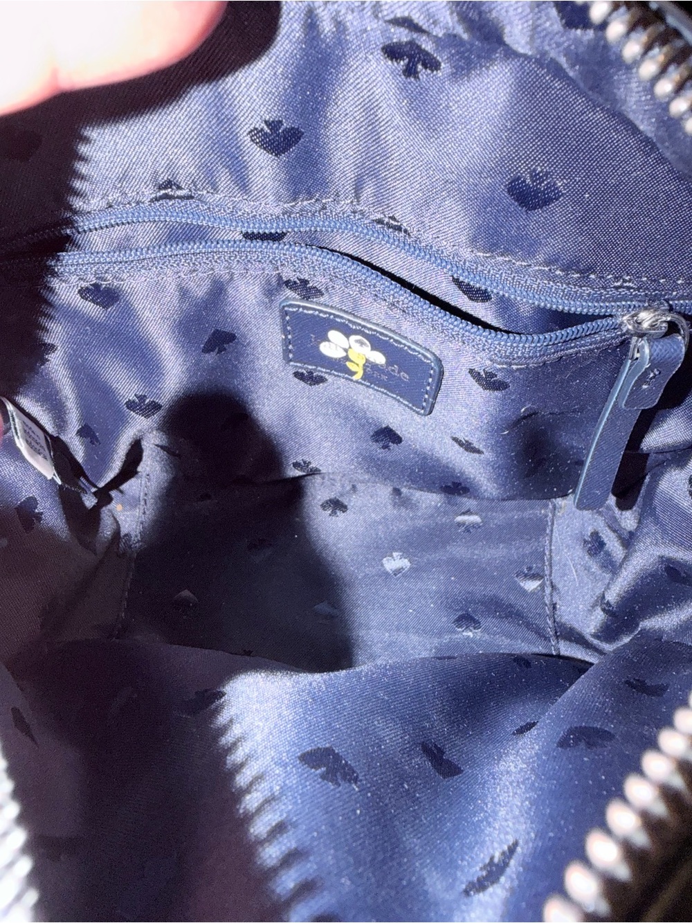kate spade Newbury Lane Daisy crossbody with white and yellow blooms - Picture 9 of 16